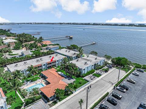1430 S Lakeside Drive #22, Lake Worth Beach FL - photo 17 of 20