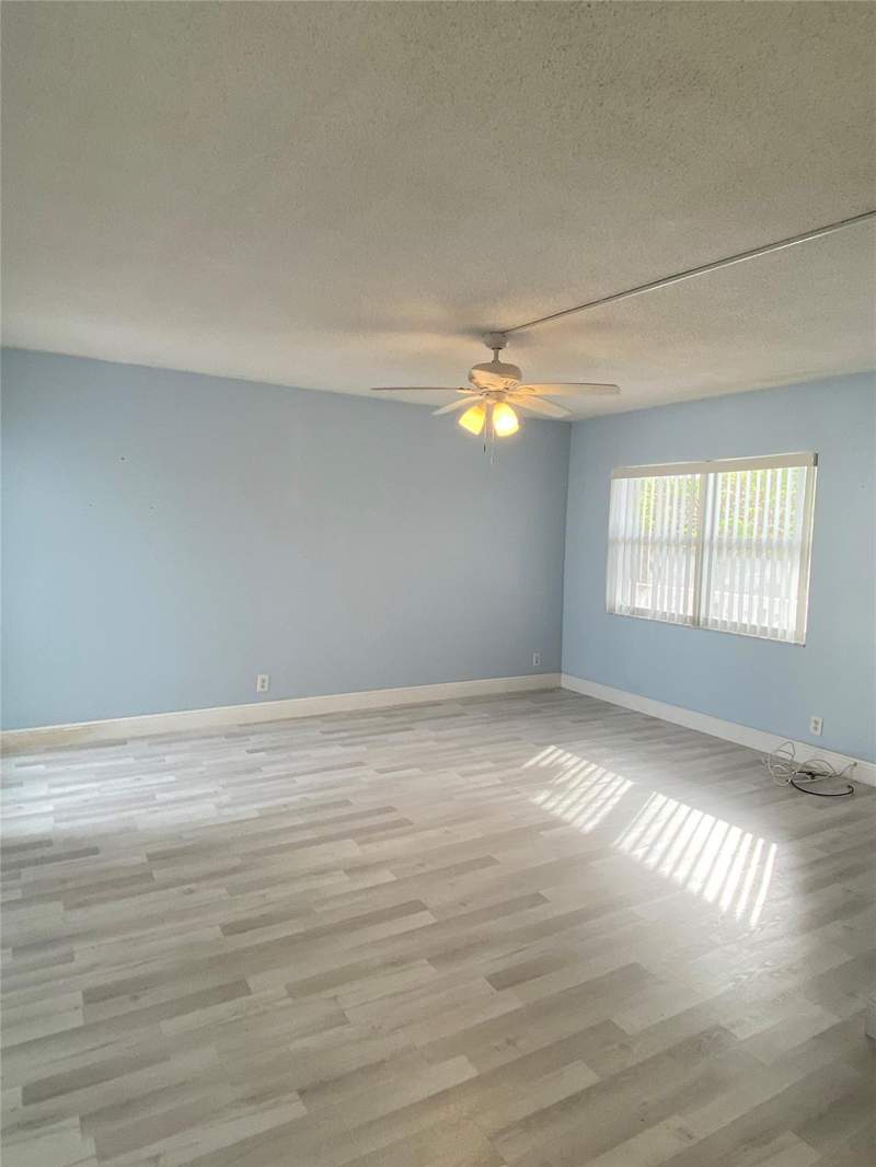 1 bedroom Condominium at 224 Hibiscus Avenue #260, South Leisure By The Sea Condo, Lauderdale-By-The-Sea — photo 4