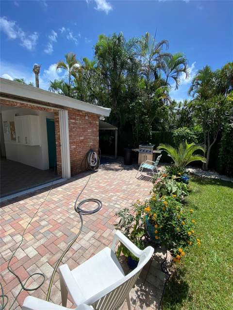 224 Hibiscus Avenue #260, Lauderdale-By-The-Sea FL - photo 17 of 26