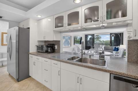 4748 S Ocean Boulevard #301, Highland Beach FL - photo 12 of 92