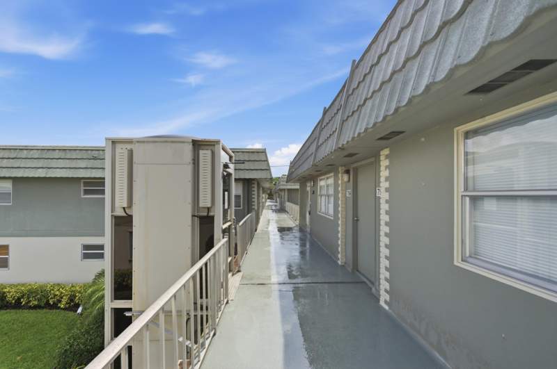 2 bedroom Condominium at 756 Flanders P, Kings Point , Delray Beach — photo 4
