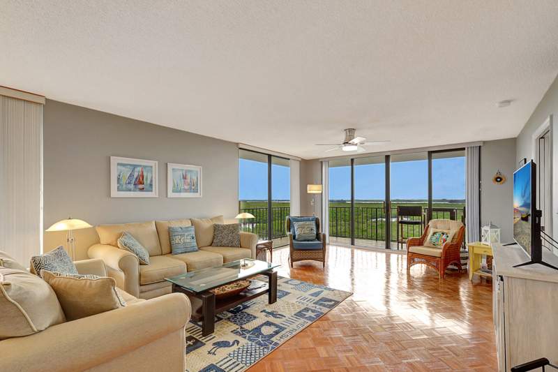 2 bedroom Condominium at 5059 N Hwy A1a #701, Bryn Mawr Ocean Towers, A Condominium, Fort Pierce — photo 5