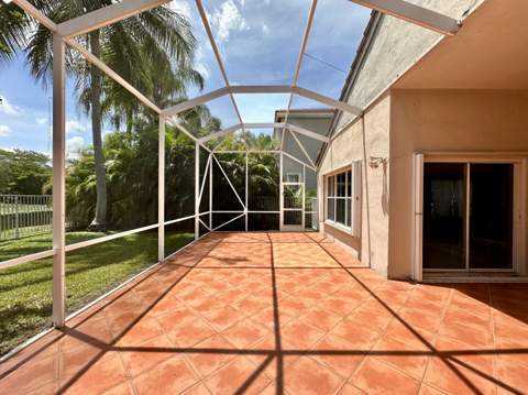 386 Carrington Drive, Weston FL - photo 11 of 33