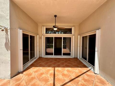 386 Carrington Drive, Weston FL - photo 14 of 33