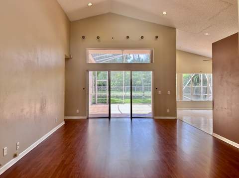 386 Carrington Drive, Weston FL - photo 15 of 33