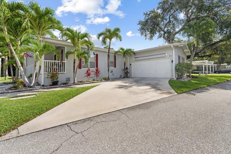 3 bedroom Manufactured Home at 2555 Pga Boulevard #55, The Meadows, Palm Beach Gardens — photo 2