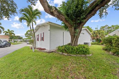 2555 Pga Boulevard #55, Palm Beach Gardens FL - photo 6 of 40