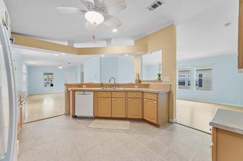 2555 Pga Boulevard #55, Palm Beach Gardens FL - photo 15 of 40