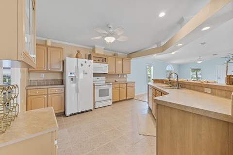 2555 Pga Boulevard #55, Palm Beach Gardens FL - photo 16 of 40