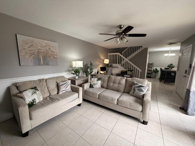 2 bedroom Townhouse at 812 8th Way, Village Of Sandalwood Lakes 1, West Palm Beach — photo 3