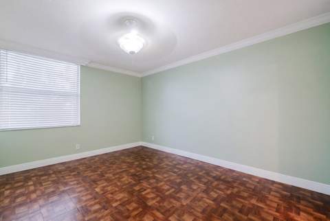 109 Lake Emerald Drive #Apt 104, Oakland Park FL - photo 13 of 28
