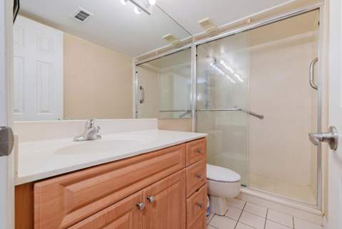 109 Lake Emerald Drive #Apt 104, Oakland Park FL - photo 16 of 28