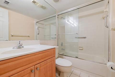 109 Lake Emerald Drive #Apt 104, Oakland Park FL - photo 17 of 28