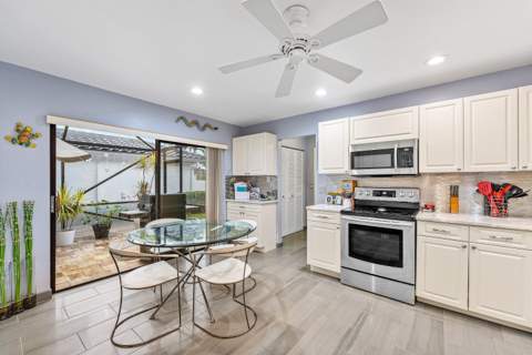 46 Woods Lane, Boynton Beach FL - photo 19 of 79