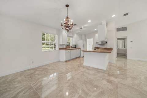 3214 Verdmont Lane, Wellington FL - photo 15 of 58