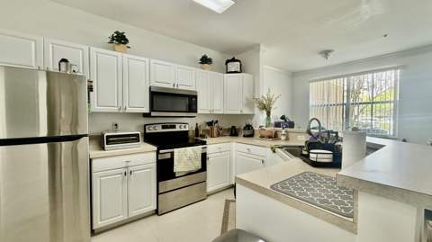 4402 SW 160th Avenue #914, Miramar FL - photo 6 of 28