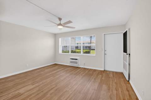 660 Horizon #107, Boynton Beach FL - photo 6 of 40