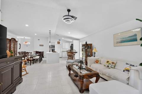 1084 Aspri Way, Riviera Beach FL - photo 16 of 78