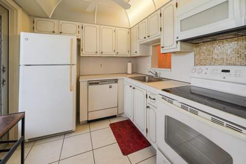 2222 NE 1st Way #204, Boynton Beach FL - photo 6 of 22