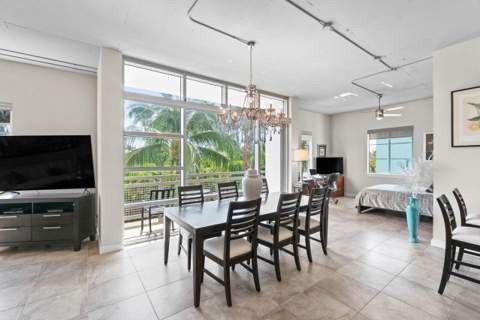335 SE 6th Avenue #304, Delray Beach FL - photo 12 of 35