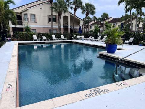 815 W Boynton Beach Boulevard #11-107, Boynton Beach FL - photo 24 of 31