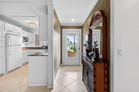 2533 Dudley Dr W #Unit E, West Palm Beach FL - photo 6 of 96