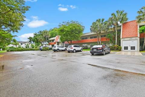 800 Cypress Boulevard ##103, Pompano Beach FL - photo 18 of 38