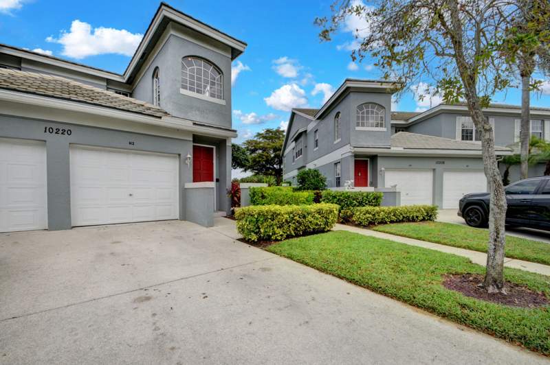 3 bedroom Condominium at 10220 Andover Coach Circle #H2, Andover at Wycliffe Golf and Country Club, Lake Worth — photo 2