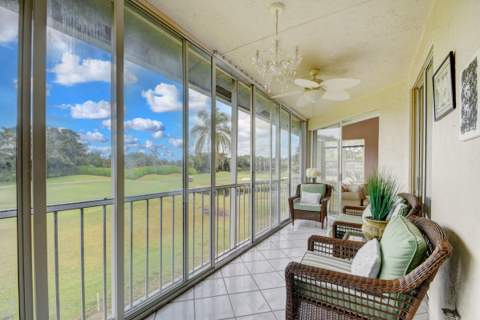 10220 Andover Coach Circle #H2, Lake Worth FL - photo 15 of 79