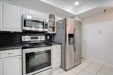 7030 Half Moon Circle #515, Hypoluxo FL - photo 12 of 58