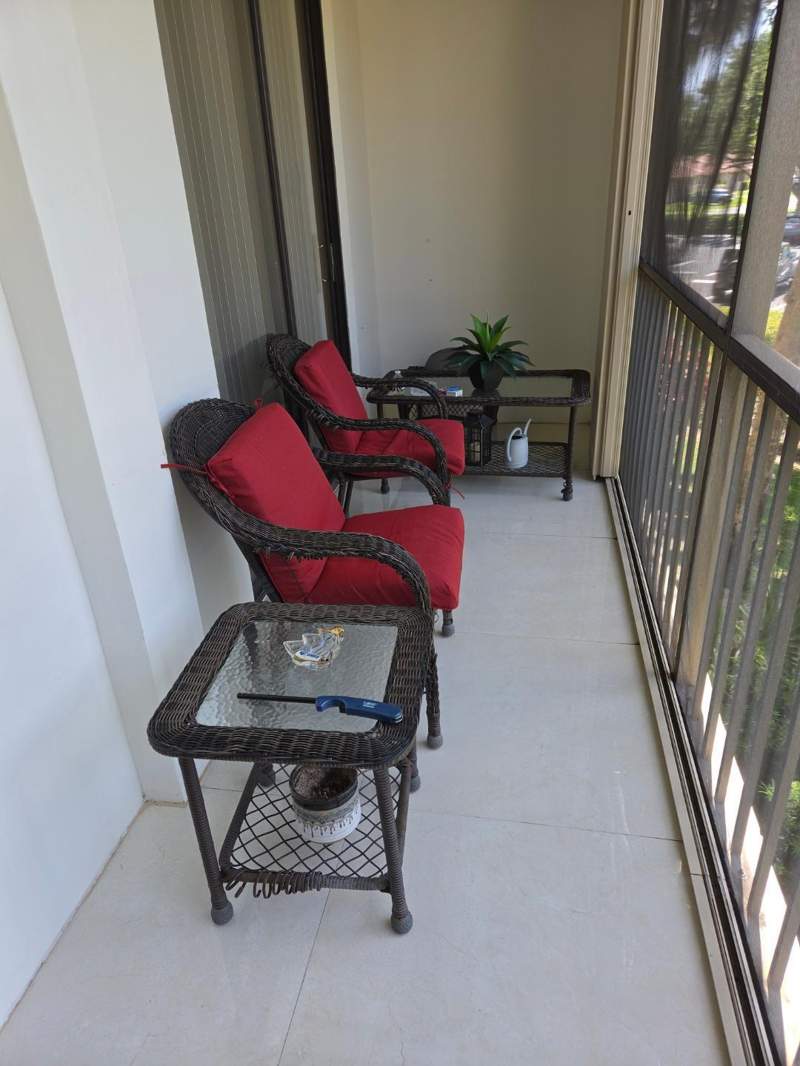 2 bedroom Condominium at 5310 Las Verdes Circle #220, Evergreen Condo, Delray Beach — photo 2