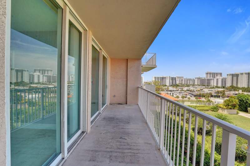 1 bedroom Condominium at 3020 NE 32nd Avenue #807, Tides At Bridgeside Square, Fort Lauderdale — photo 4