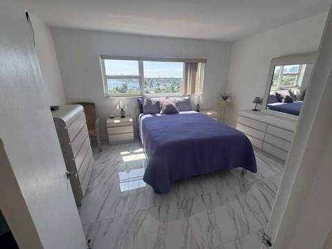 300 Oregon Street #502, Hollywood FL - photo 6 of 16