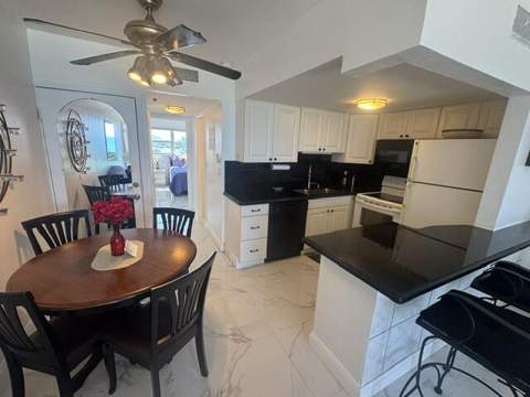 300 Oregon Street #502, Hollywood FL - photo 13 of 16