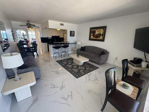 300 Oregon Street #502, Hollywood FL - photo 14 of 16