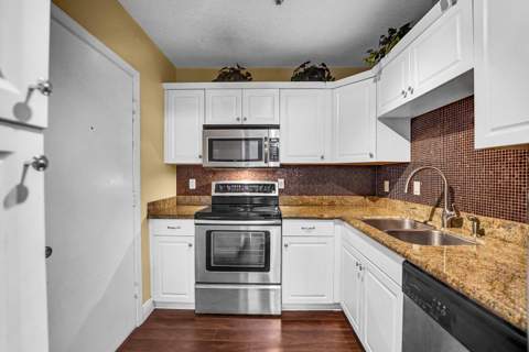 2230 NE 56th Place #223, Fort Lauderdale FL - photo 8 of 34