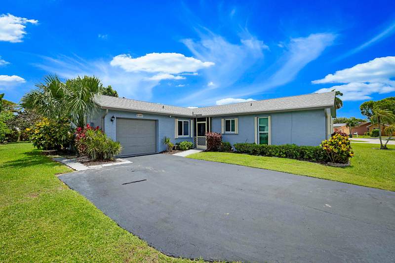 3 bedroom Single Family Residence at 6309 Summer Sky Lane, Lucerne Homes East 1, Greenacres — photo 2