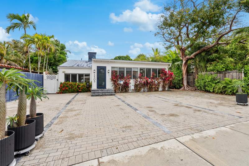 5 bedroom Single Family Residence at 3305 NE 16th Court, Las Olas By The Sea Ext, Fort Lauderdale — photo 2