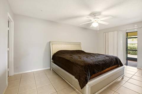 1607 Laurel Leaf Lane #B, Fort Pierce FL - photo 13 of 24