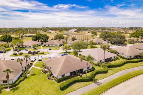 1607 Laurel Leaf Lane #B, Fort Pierce FL - photo 18 of 24