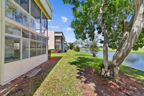 346 Capri #H, Delray Beach FL - photo 18 of 19
