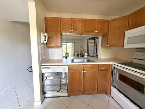 2793 NW 104th Avenue #106, Sunrise FL - photo 6 of 15