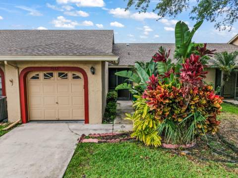 9663 NW 76th Street, Tamarac FL - photo 6 of 29