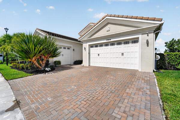 4 bedroom Single Family Residence at 15804 Goldfinch Circle, Meadows Of Westlake, Westlake — photo 5
