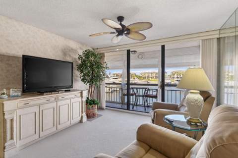 2401 Marina Isle Way ##206, Jupiter FL - photo 10 of 19