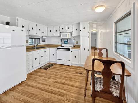 143 SE Easy Street, Stuart FL - photo 7 of 25