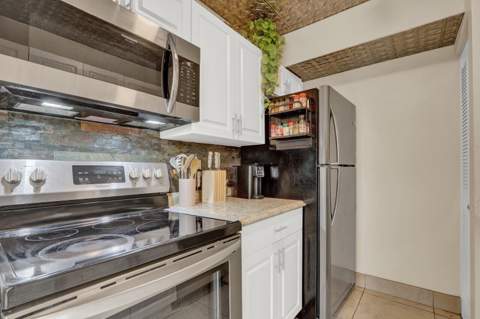 2116 Sherwood Forest Boulevard #28, West Palm Beach FL - photo 19 of 37