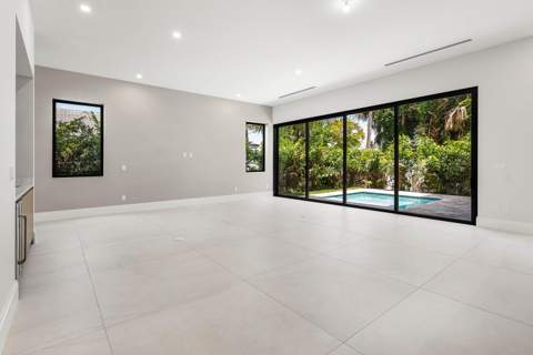 207 SE 5th Street, Delray Beach FL - photo 6 of 48