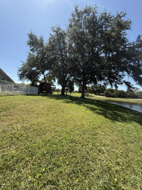 6031 Wedgewood Village Circle, Greenacres FL - photo 9 of 27