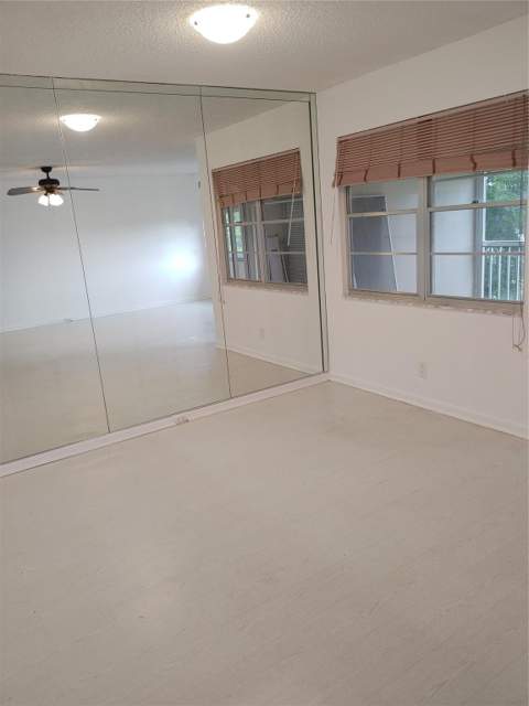 12900 SW 7th Court #410b, Pembroke Pines FL - photo 13 of 32